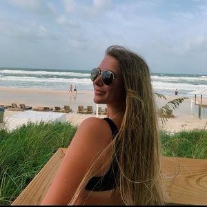 Meet your Posher, Gabby